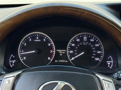 2013 Lexus ES 350   - Photo 27 - Madison, WI 53716