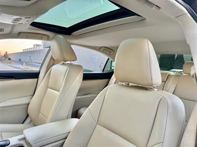 2013 Lexus ES 350   - Photo 19 - Madison, WI 53716