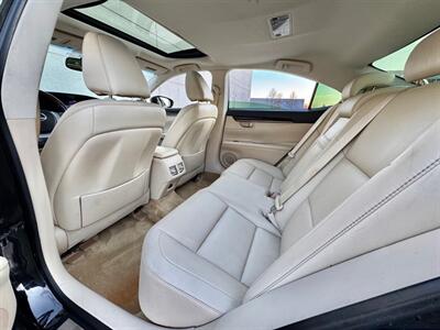 2013 Lexus ES 350   - Photo 23 - Madison, WI 53716