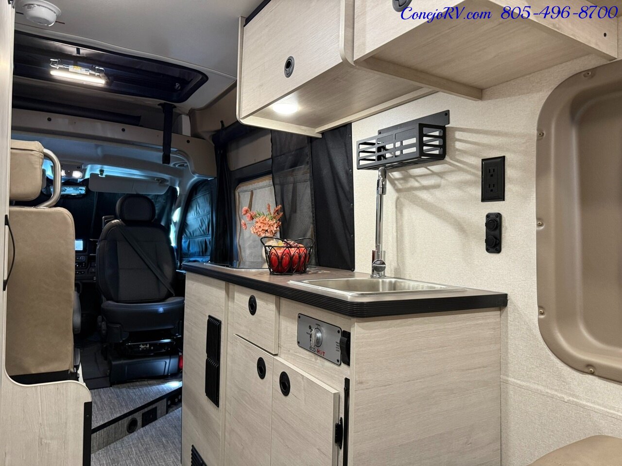 2027 Winnebago Solis 59P Pop Top 2.8KW Generator Full Galley Rear Convertible Sofa Roof AC - Photo 25 - Thousand Oaks, CA 91360
