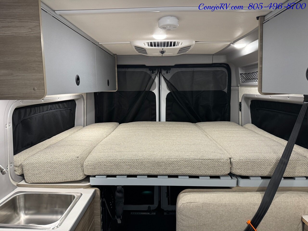 2024 Winnebago Solis Pocket 36A Murphy Bed Full Galley   - Photo 19 - Thousand Oaks, CA 91360