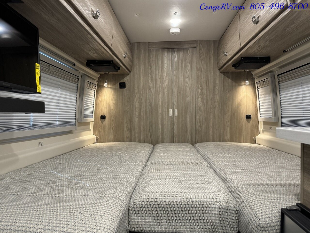 2024 Winnebago Travato 59K Touring Coach 2.8KW Onan Generator  Dealer Demo - Photo 22 - Thousand Oaks, CA 91360