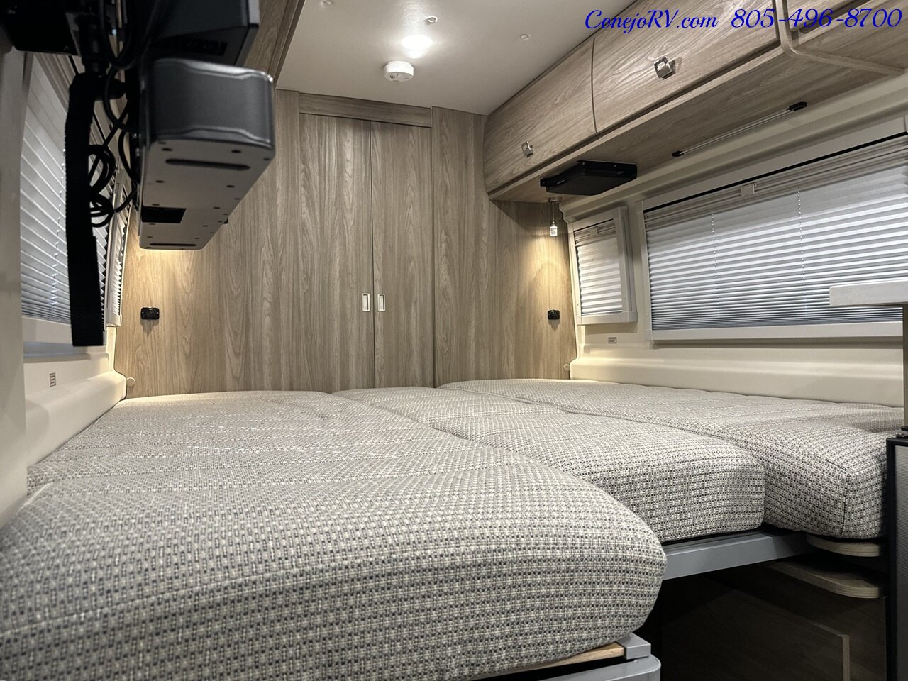 2024 Winnebago Travato 59K Touring Coach 2.8KW Onan Generator  Dealer Demo - Photo 23 - Thousand Oaks, CA 91360