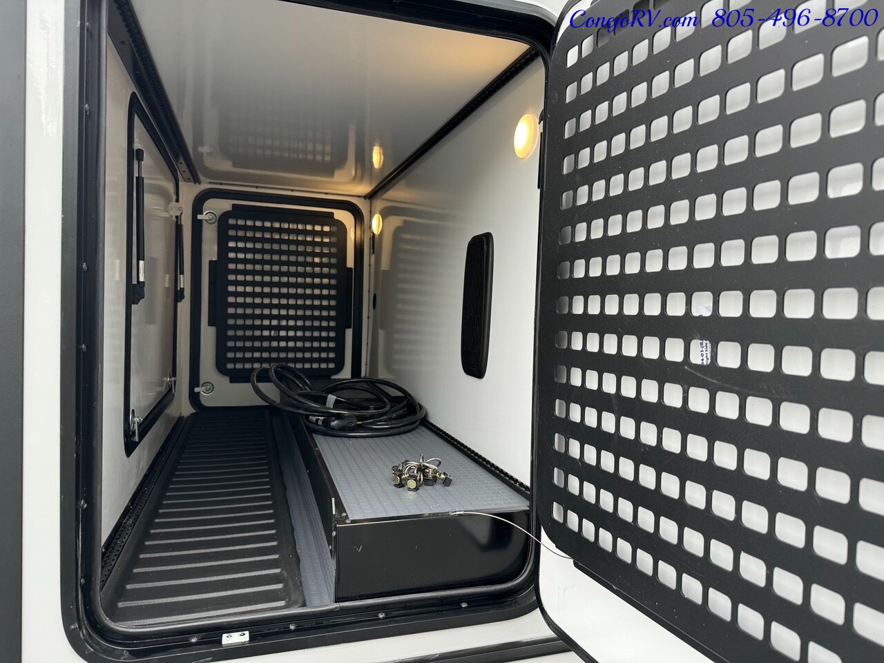 2025 Winnebago Ekko 23B Mercedes Sprinter Lithium Power All Wheel Drive   - Photo 51 - Thousand Oaks, CA 91360