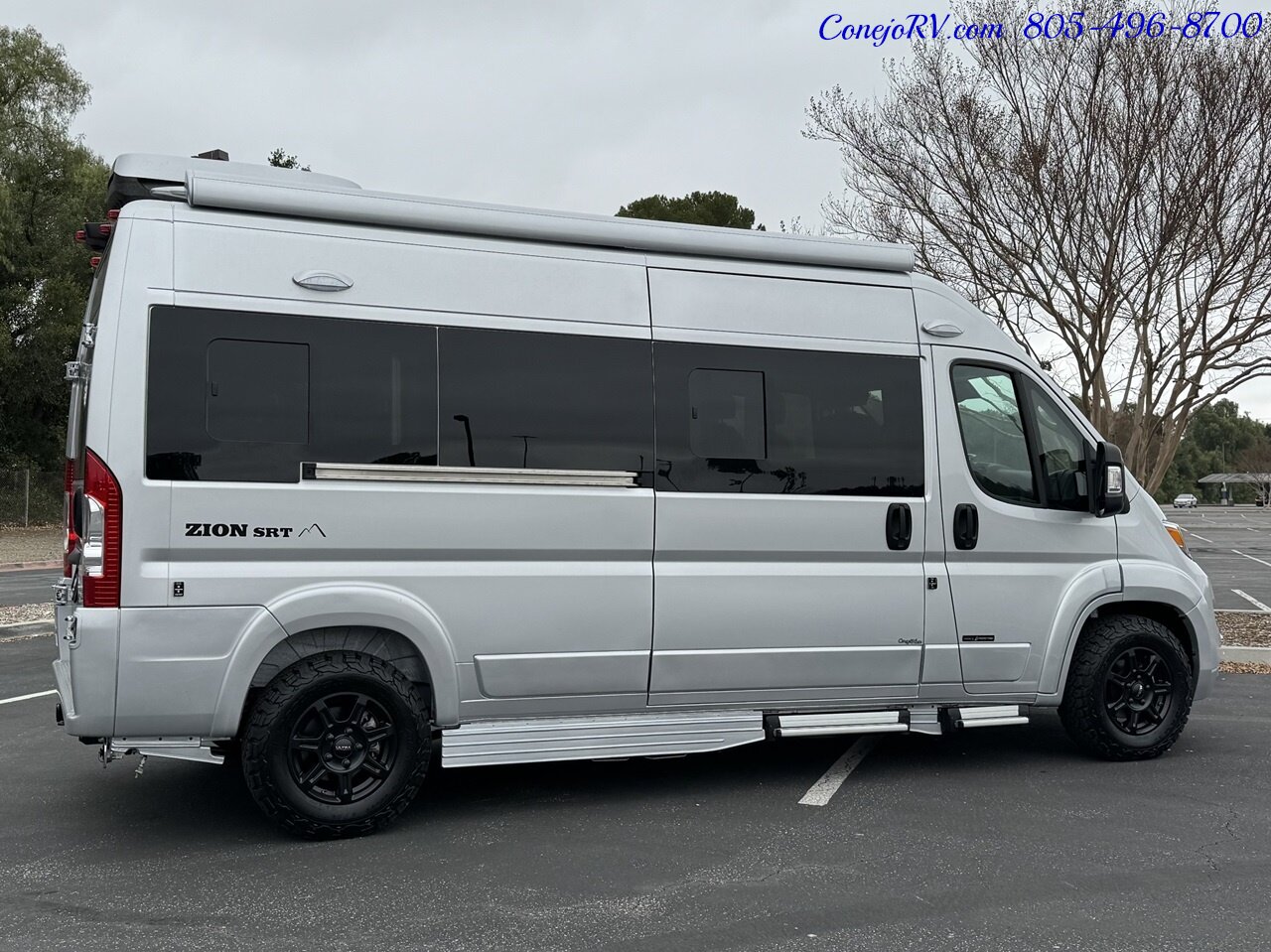 2024 Roadtrek Zion SRT 600 AH Lithium Power System Power Rear Lounge   - Photo 4 - Thousand Oaks, CA 91360