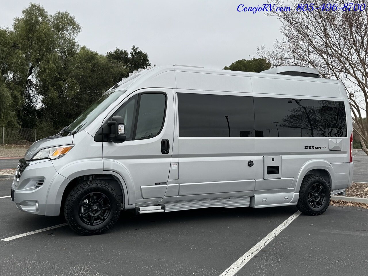 2024 Roadtrek Zion SRT 600 AH Lithium Power System Power Rear Lounge   - Photo 1 - Thousand Oaks, CA 91360