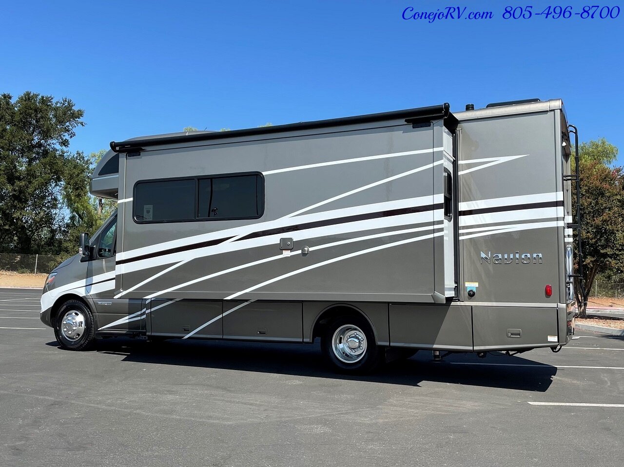 2023 Winnebago Navion 24D Full Wall Slide-Out Mercedes Turbo Diesel  Full Body Paint - Photo 2 - Thousand Oaks, CA 91360