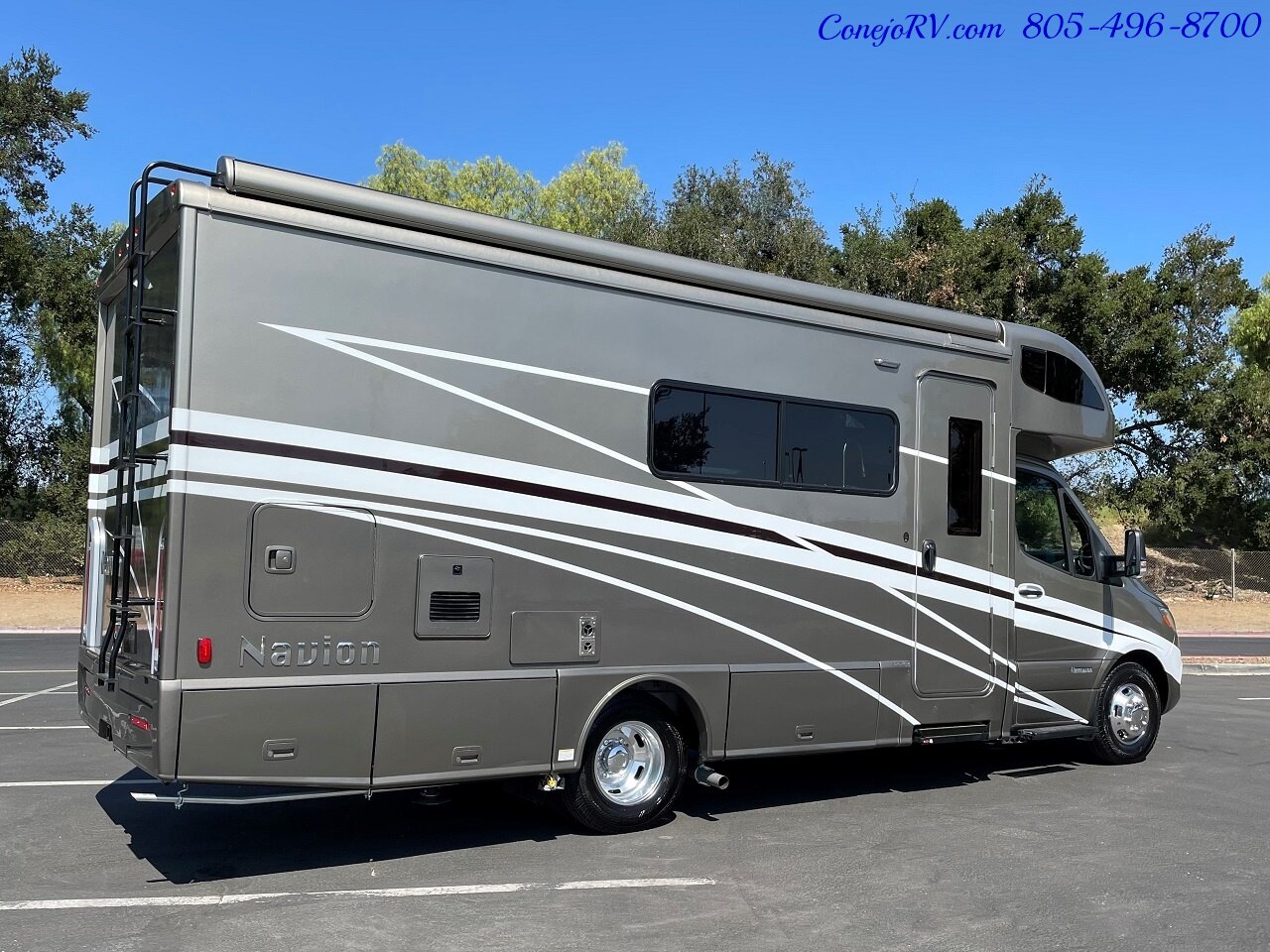 2023 Winnebago Navion 24D Full Wall Slide-Out Mercedes Turbo Diesel  Full Body Paint - Photo 4 - Thousand Oaks, CA 91360