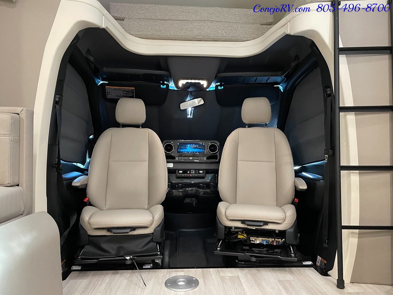 2023 Winnebago Navion 24D Full Wall Slide-Out Mercedes Turbo Diesel  Full Body Paint - Photo 31 - Thousand Oaks, CA 91360