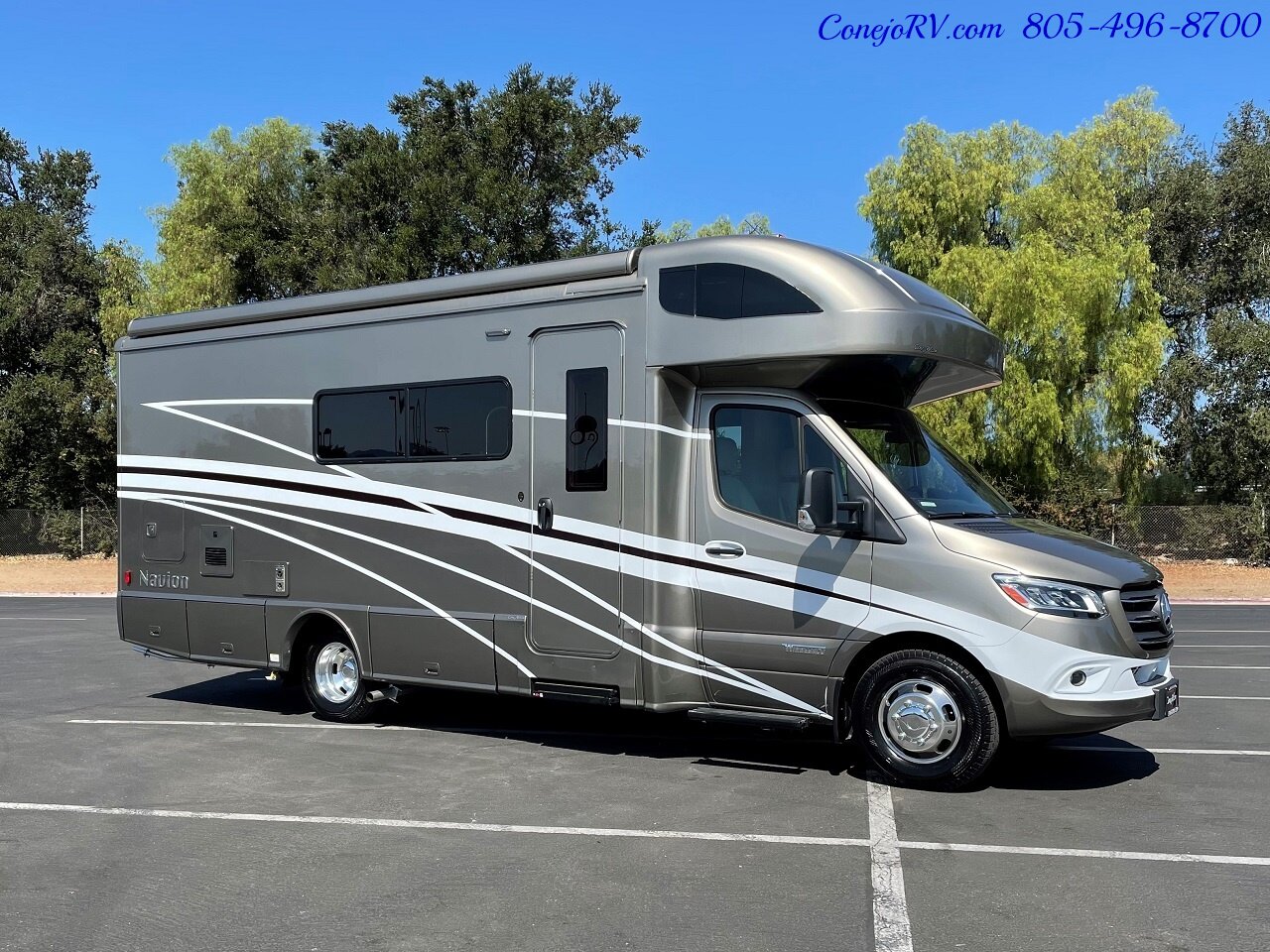 2023 Winnebago Navion 24D Full Wall Slide-Out Mercedes Turbo Diesel  Full Body Paint - Photo 3 - Thousand Oaks, CA 91360