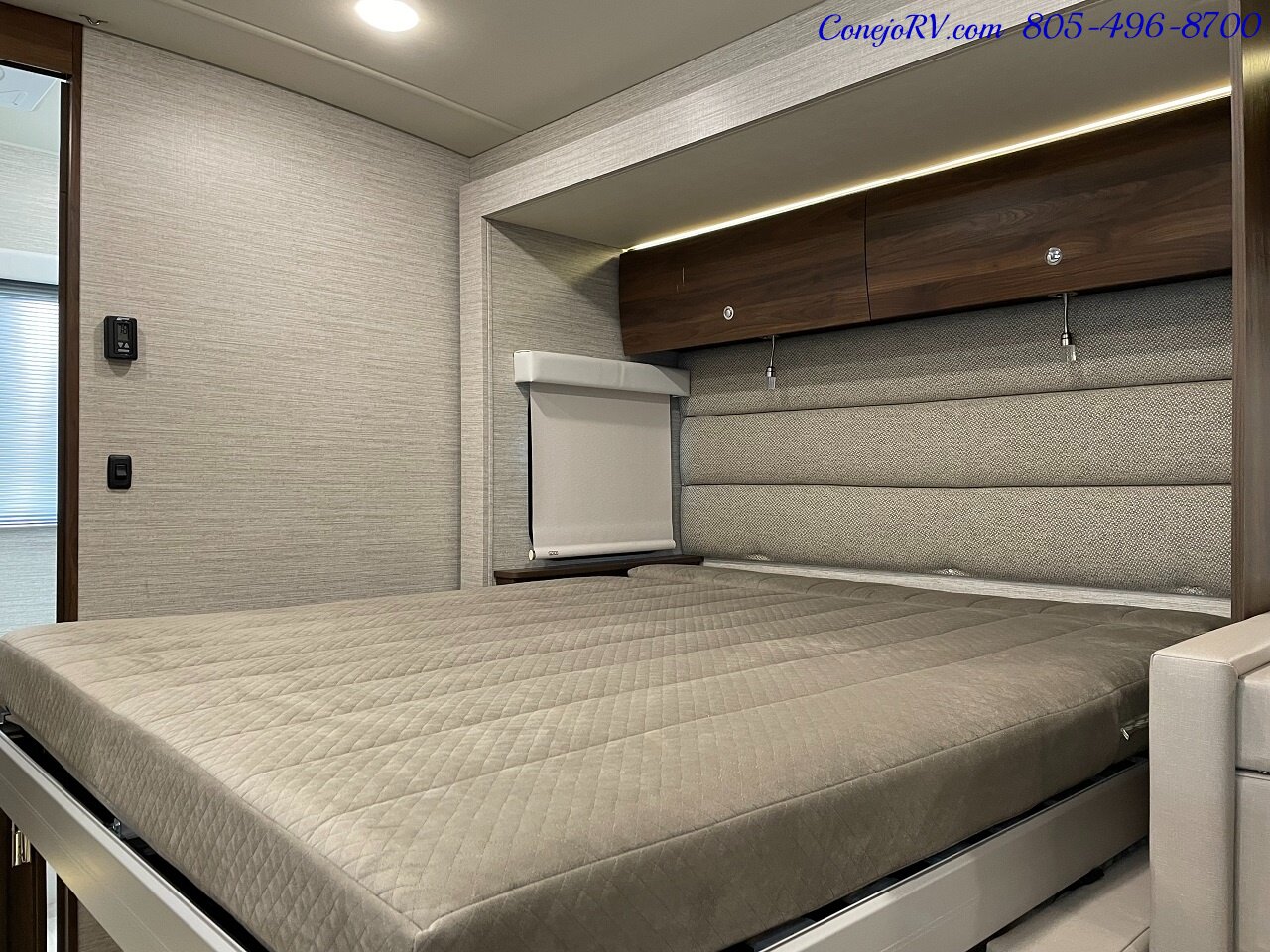 2023 Winnebago Navion 24D Full Wall Slide-Out Mercedes Turbo Diesel  Full Body Paint - Photo 23 - Thousand Oaks, CA 91360