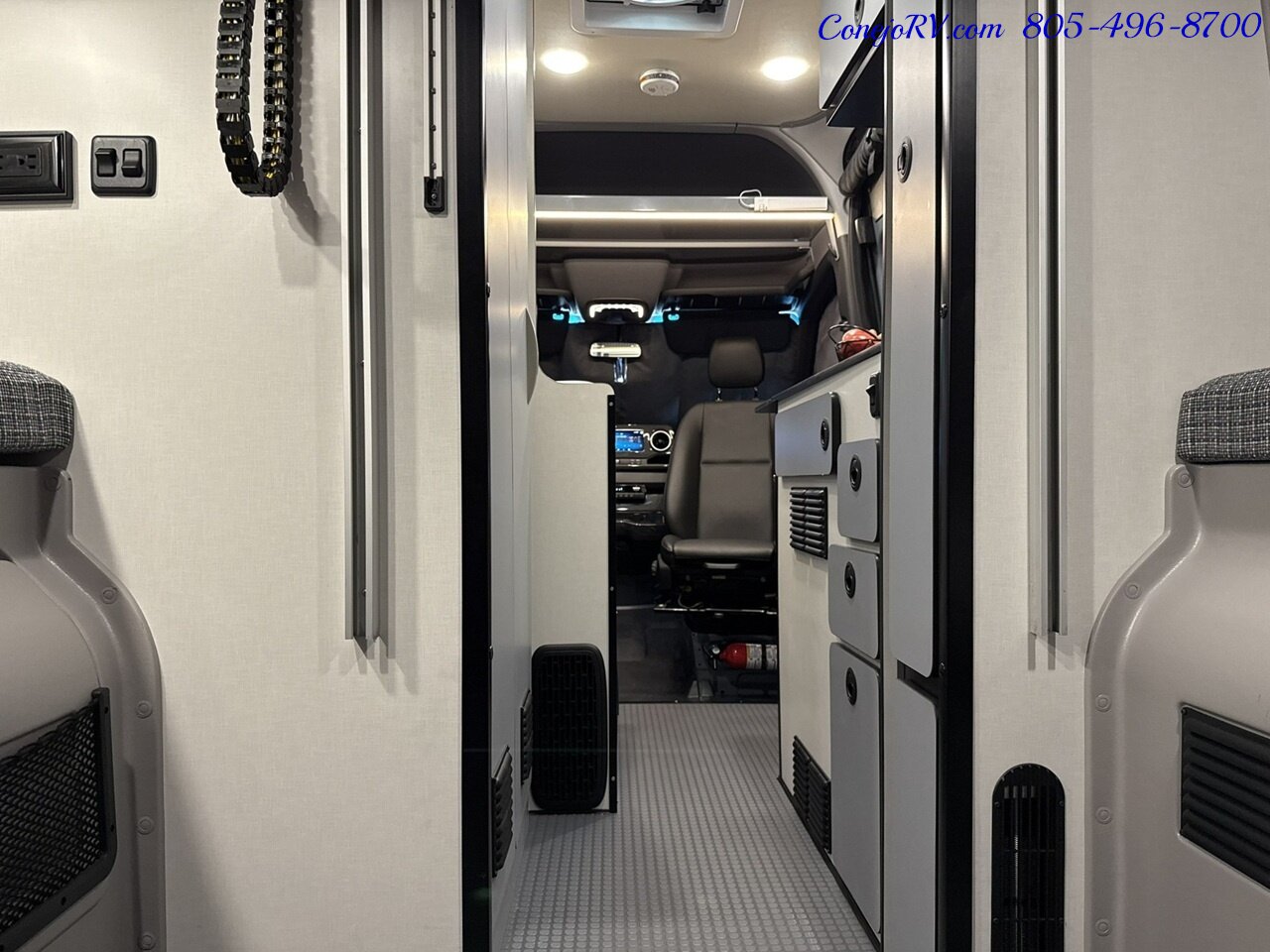 2023 Winnebago Revel 44E 4X4 Sprinter Mercedes Turbo Diesel, 320 AH Lithium  27K Miles - Photo 25 - Thousand Oaks, CA 91360