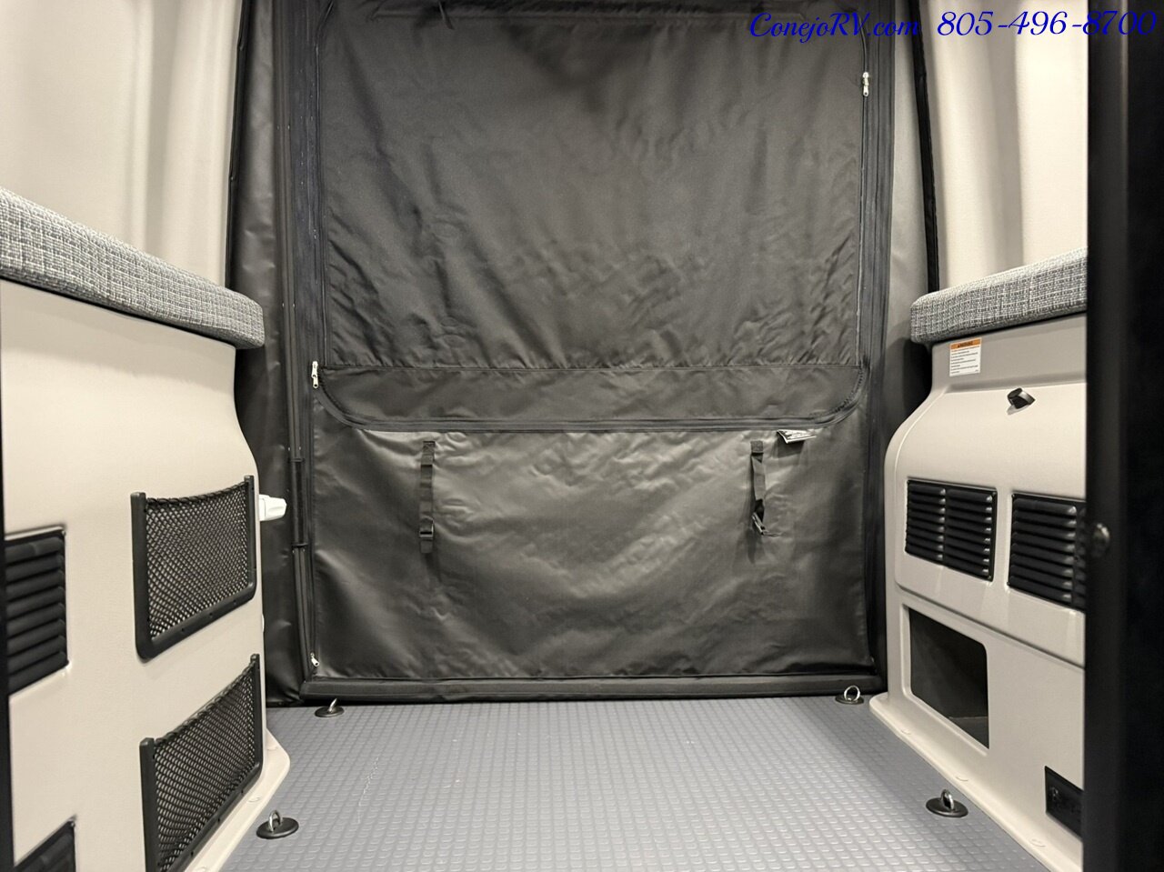 2023 Winnebago Revel 44E 4X4 Sprinter Mercedes Turbo Diesel, 320 AH Lithium  27K Miles - Photo 18 - Thousand Oaks, CA 91360