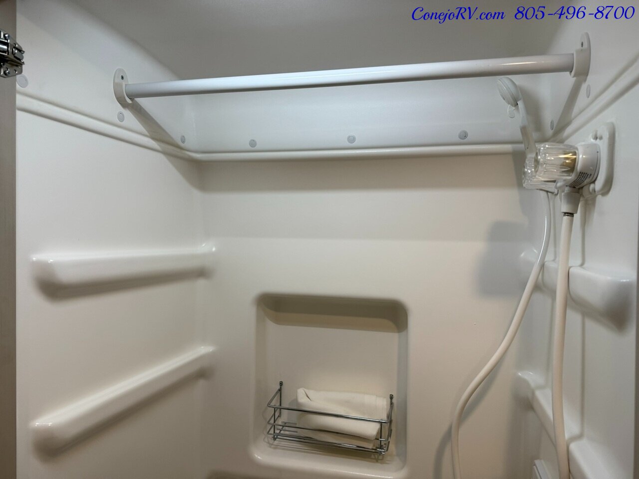 2026 Winnebago Solis 59PX New For 2026 REAR SOFA, Pop Top Full Galley  Adaptive Cruise - Photo 16 - Thousand Oaks, CA 91360