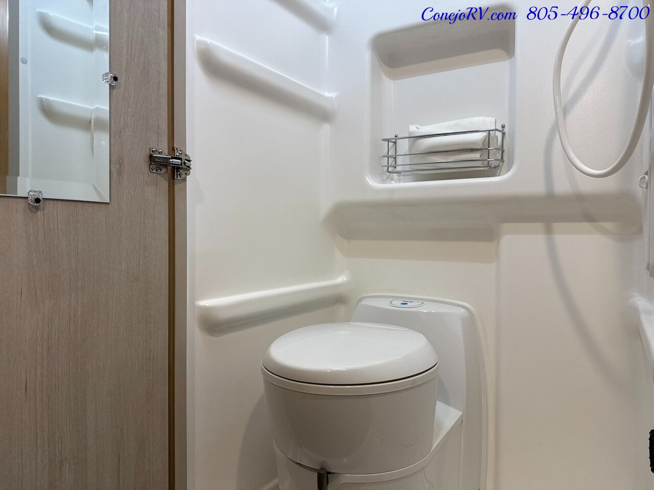 2026 Winnebago Solis 59PX New For 2026 REAR SOFA, Pop Top Full Galley  Adaptive Cruise - Photo 17 - Thousand Oaks, CA 91360