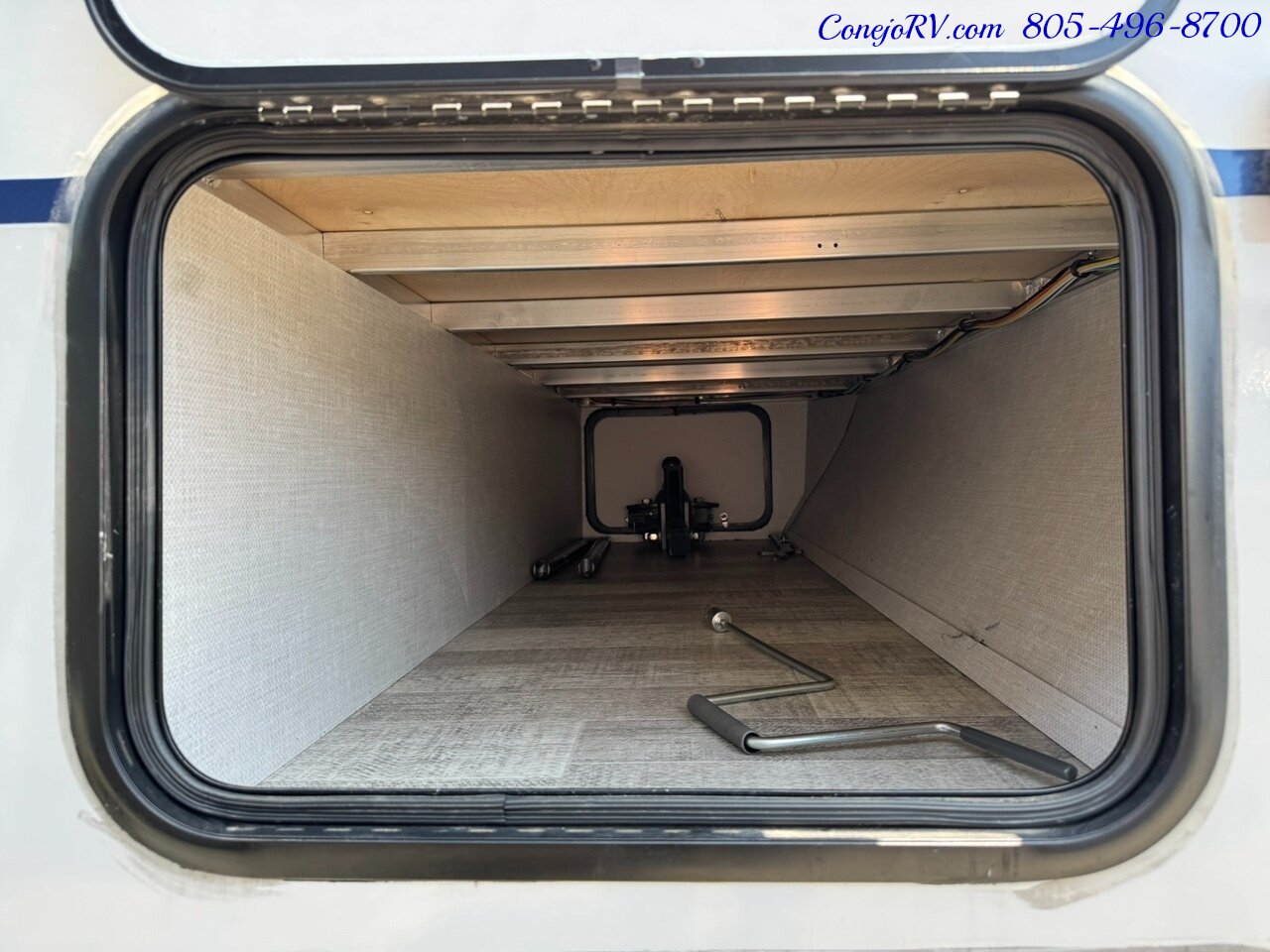 2023 Forest River R-POD RP203 Slide Out Bunkhouse Murphy Bed Full Galley Travel   - Photo 35 - Thousand Oaks, CA 91360