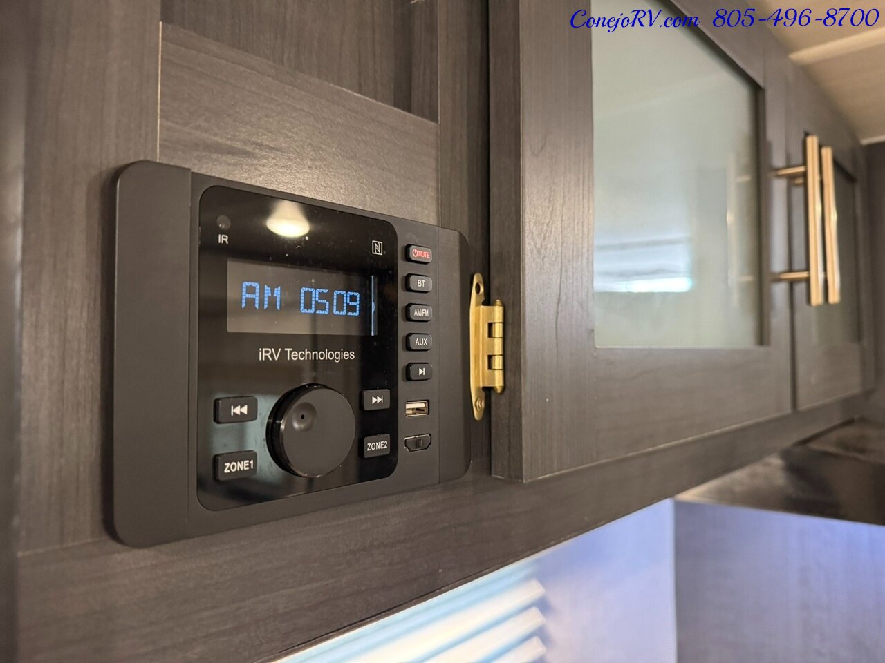 2023 Forest River R-POD RP203 Slide Out Bunkhouse Murphy Bed Full Galley Travel   - Photo 10 - Thousand Oaks, CA 91360