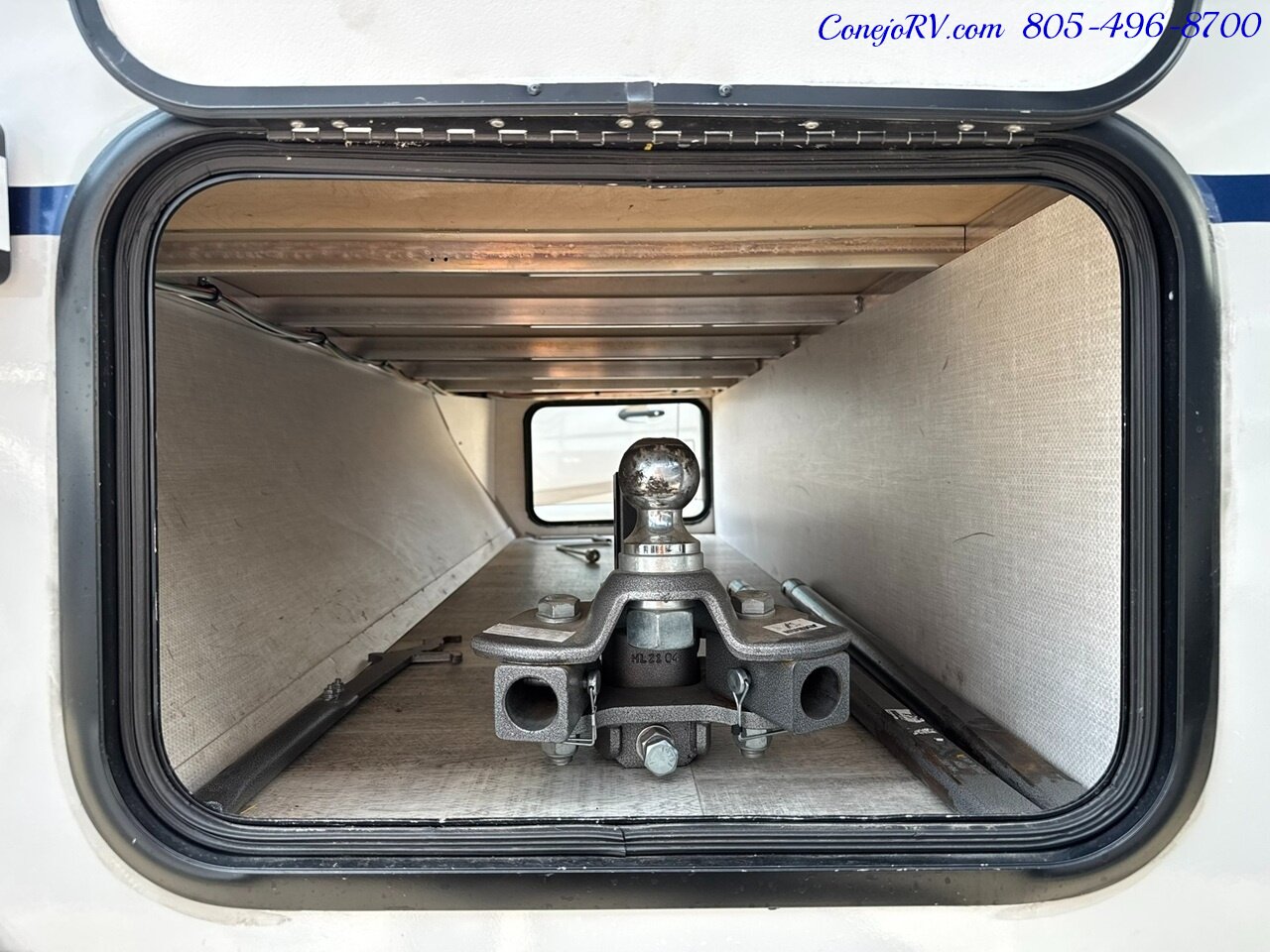 2023 Forest River R-POD RP203 Slide Out Bunkhouse Murphy Bed Full Galley Travel   - Photo 36 - Thousand Oaks, CA 91360