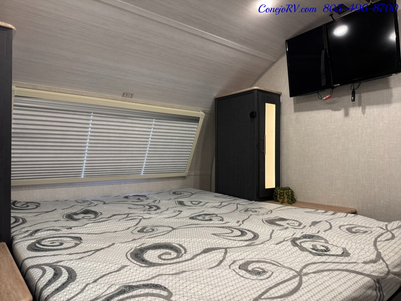 2023 Forest River R-POD RP203 Slide Out Bunkhouse Murphy Bed Full Galley Travel   - Photo 29 - Thousand Oaks, CA 91360