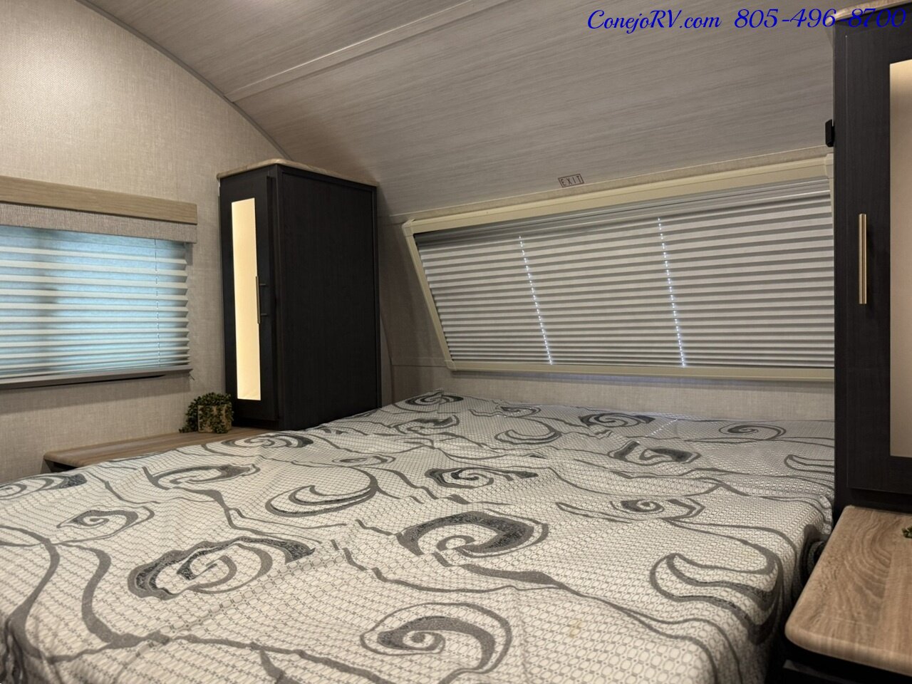 2023 Forest River R-POD RP203 Slide Out Bunkhouse Murphy Bed Full Galley Travel   - Photo 28 - Thousand Oaks, CA 91360