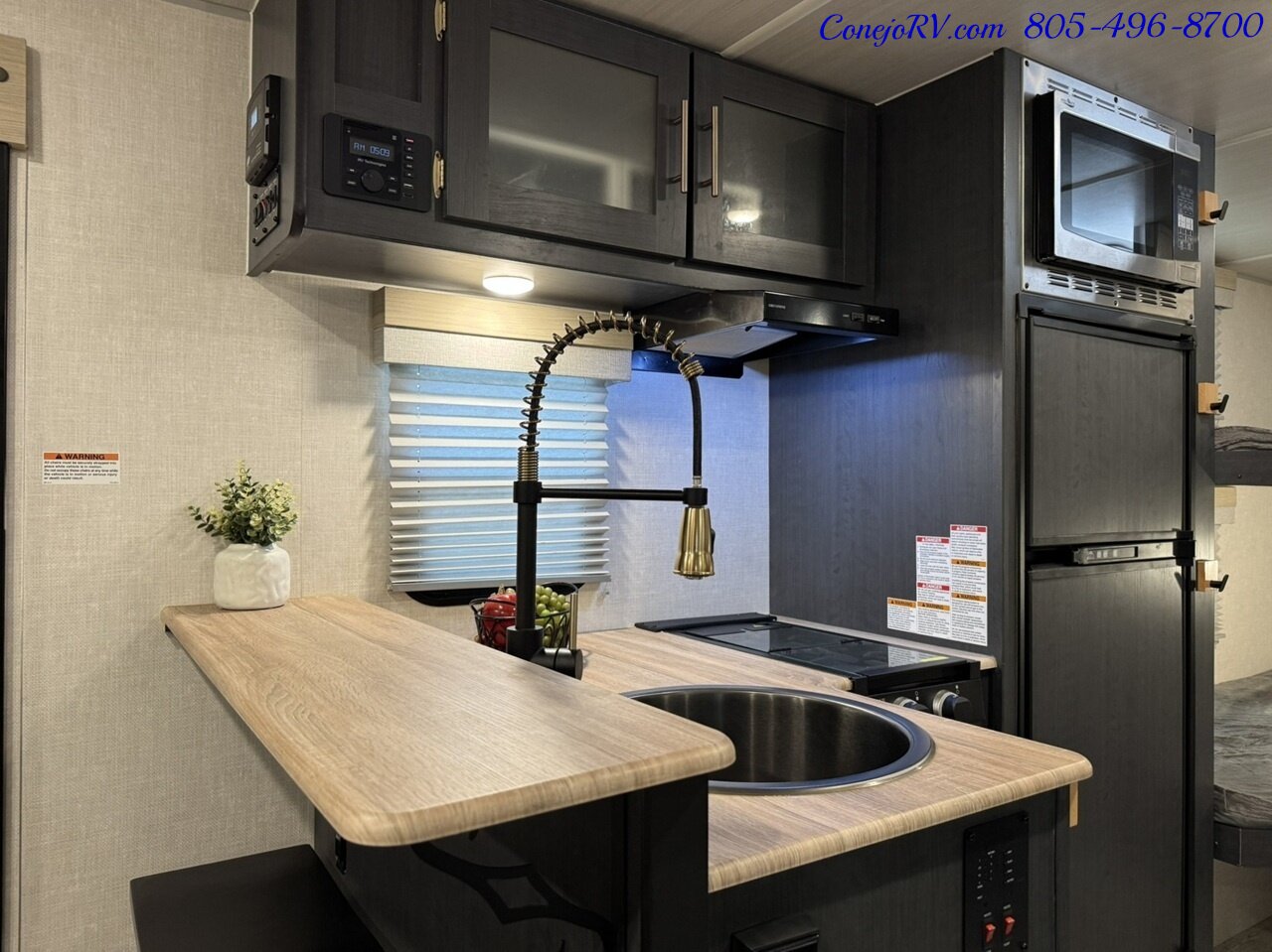 2023 Forest River R-POD RP203 Slide Out Bunkhouse Murphy Bed Full Galley Travel   - Photo 12 - Thousand Oaks, CA 91360
