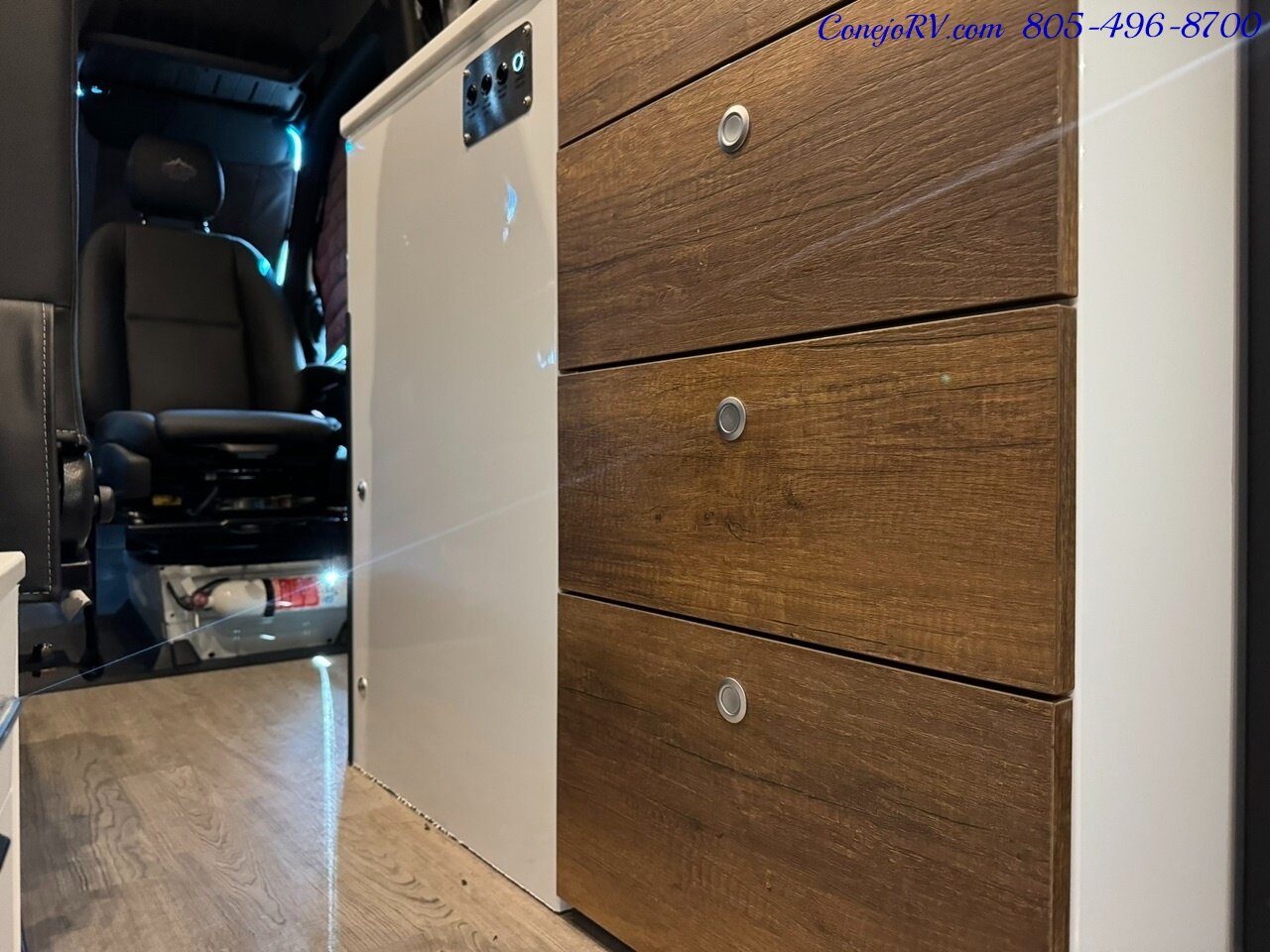 2024 Storyteller Overland Classic Mode AWD Lithionics Lithium System Mercedes Sprinter  Turbo Diesel 15K FACTORY REBATE! - Photo 14 - Thousand Oaks, CA 91360