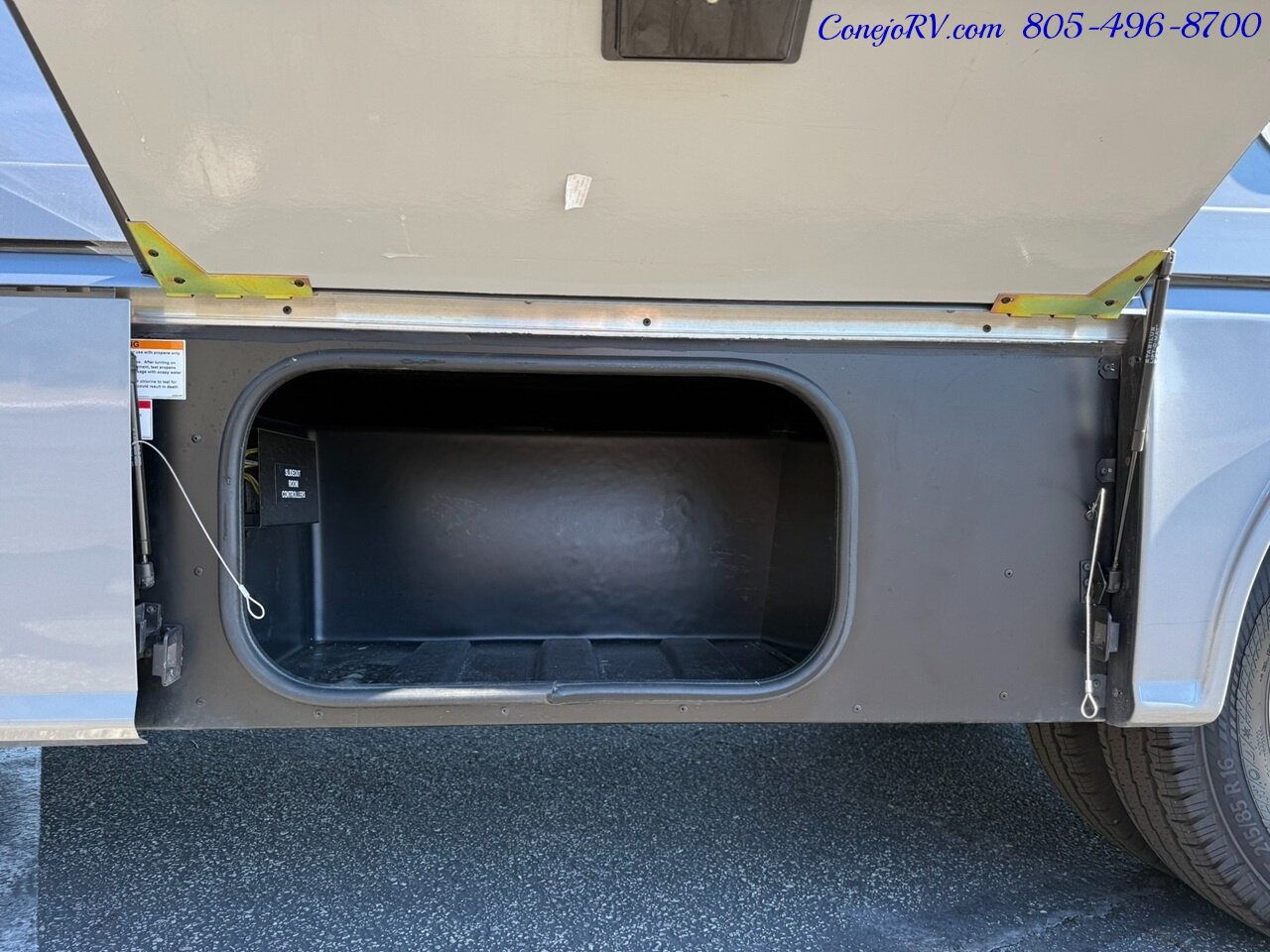 2022 Winnebago View 24J Slide-Out Horseshoe Dinette Mercedes Turbo Diesel 11K Miles - Photo 44 - Thousand Oaks, CA 91360