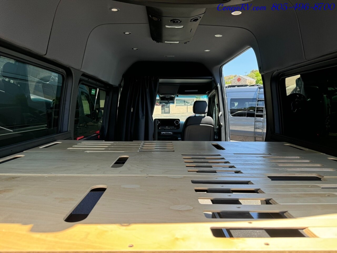 2019 Mercedes-Benz 4X4 Sprinter Turbo Diesel 144 Conversion Van 8K Miles   - Photo 8 - Thousand Oaks, CA 91360