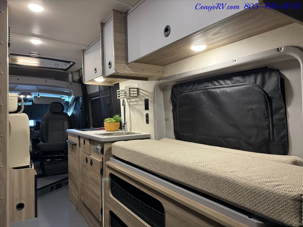 2024 Winnebago Solis 59PX Murphy Bed Pop Top Full Galley   - Photo 28 - Thousand Oaks, CA 91360