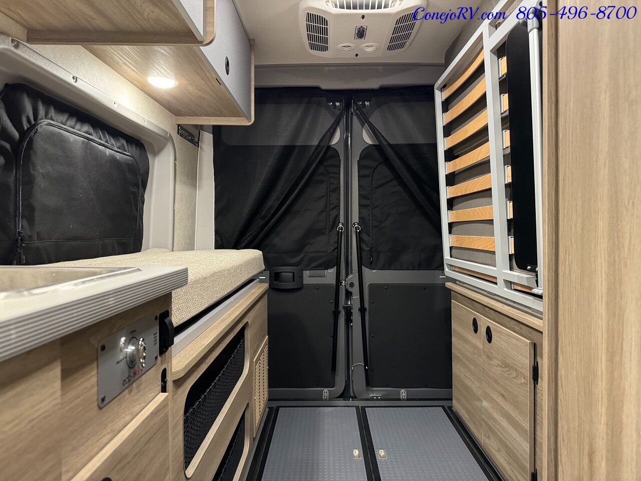 2024 Winnebago Solis 59PX Murphy Bed Pop Top Full Galley   - Photo 21 - Thousand Oaks, CA 91360