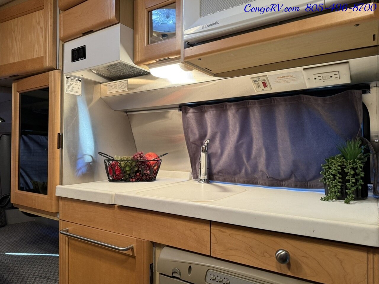 2007 Roadtrek Popular 170 Chevrolet Express 2500 Class B Camper Van   - Photo 9 - Thousand Oaks, CA 91360