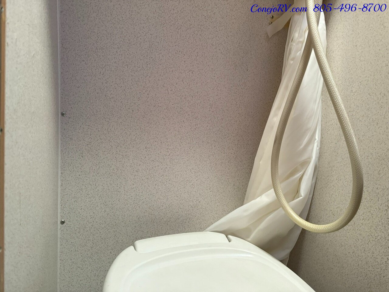 2007 Roadtrek Popular 170 Chevrolet Express 2500 Class B Camper Van   - Photo 13 - Thousand Oaks, CA 91360