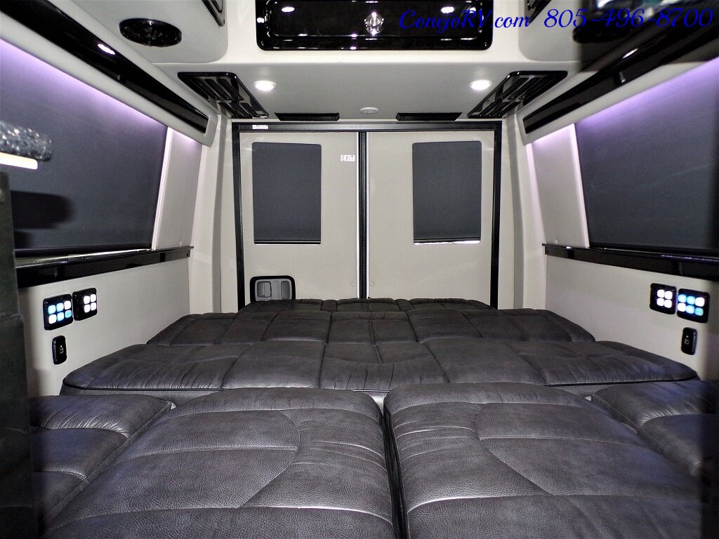 2016 Chinook Countryside C24FB Mercedes Turbo Diesel Rear Lounge 6K Miles!   - Photo 17 - Thousand Oaks, CA 91360