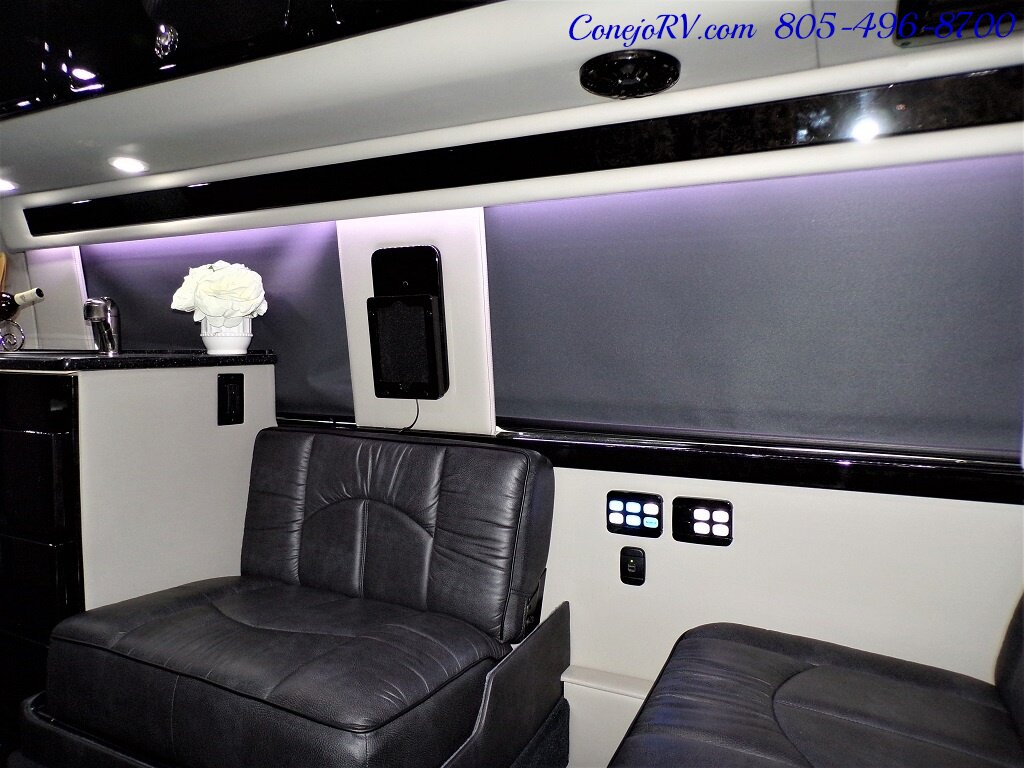 2016 Chinook Countryside C24FB Mercedes Turbo Diesel Rear Lounge 6K Miles!   - Photo 20 - Thousand Oaks, CA 91360