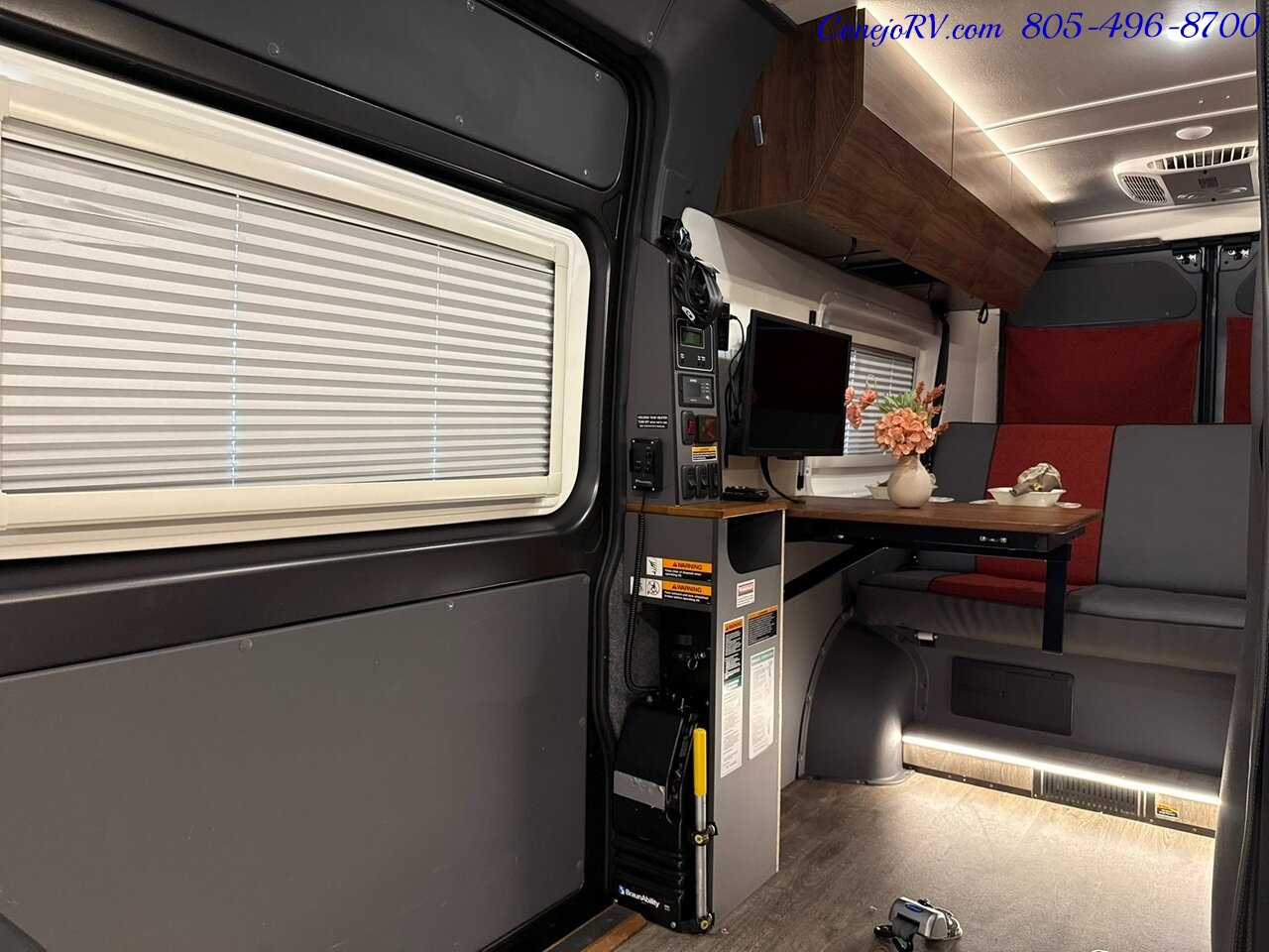 2023 Winnebago ROAM 59RX  Accessibility Power Lift Power Lounge Full Galley - Photo 7 - Thousand Oaks, CA 91360