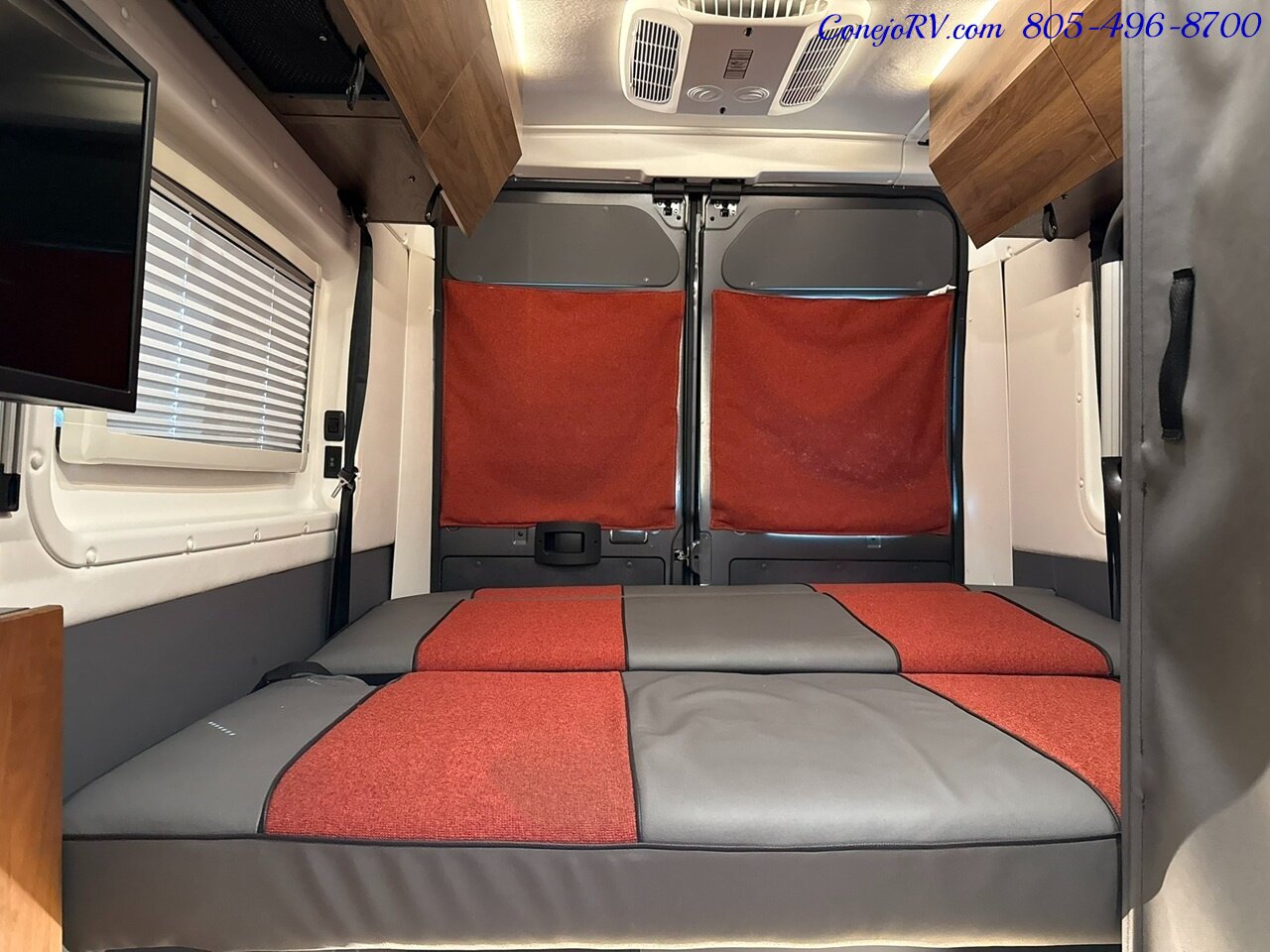 2023 Winnebago ROAM 59RX  Accessibility Power Lift Power Lounge Full Galley - Photo 21 - Thousand Oaks, CA 91360
