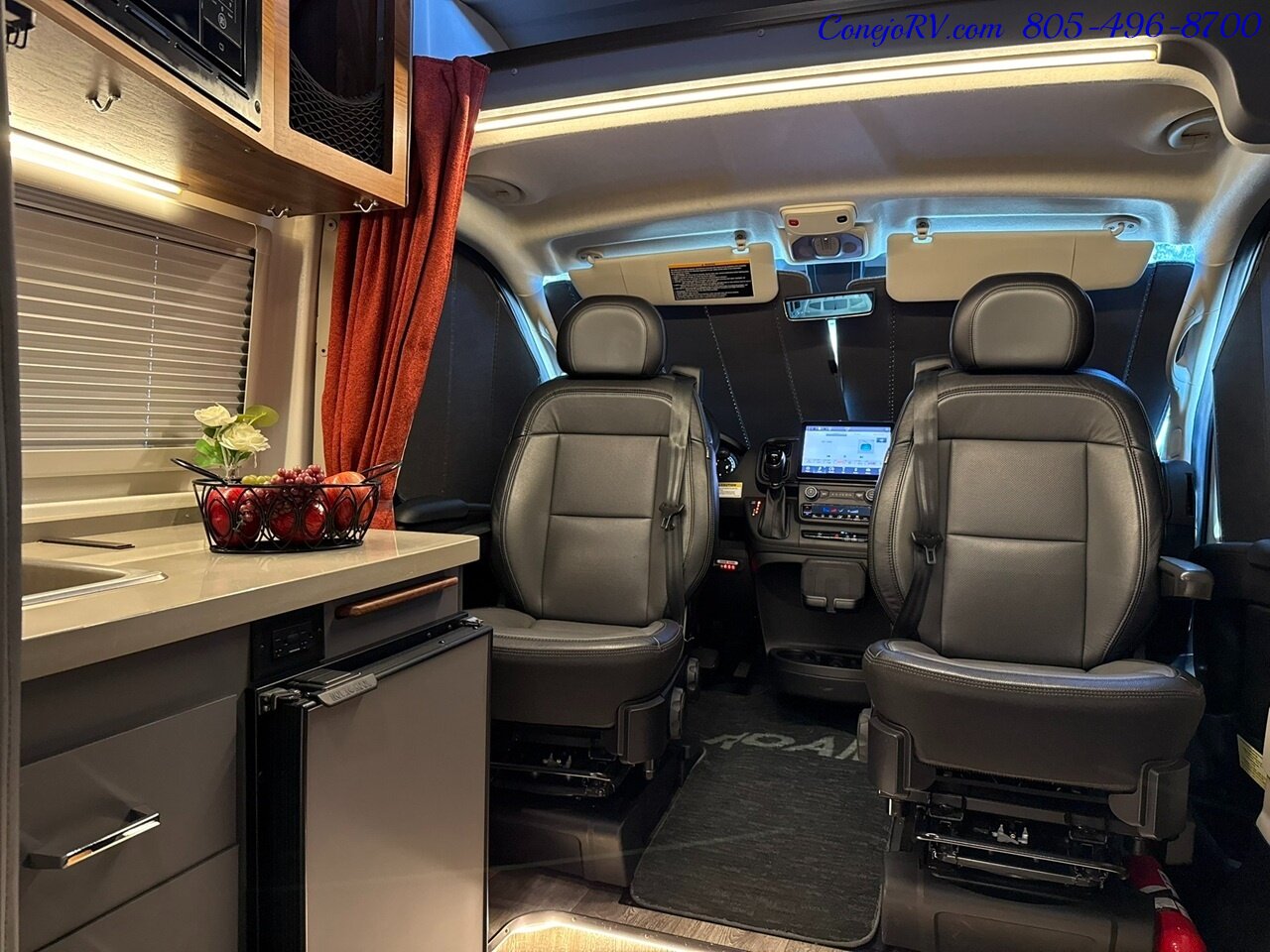 2023 Winnebago ROAM 59RX  Accessibility Power Lift Power Lounge Full Galley - Photo 29 - Thousand Oaks, CA 91360
