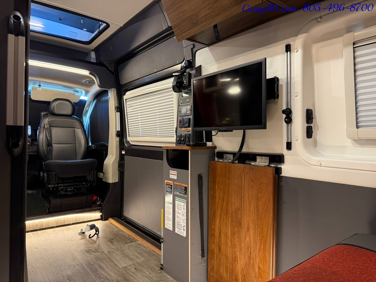 2023 Winnebago ROAM 59RX  Accessibility Power Lift Power Lounge Full Galley - Photo 27 - Thousand Oaks, CA 91360