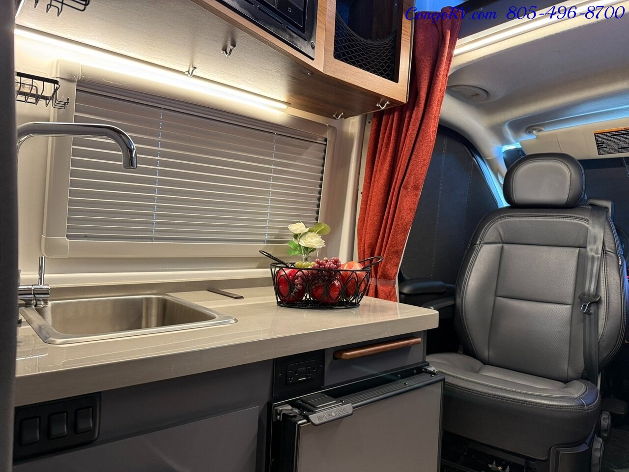 2023 Winnebago ROAM 59RX  Accessibility Power Lift Power Lounge Full Galley - Photo 11 - Thousand Oaks, CA 91360