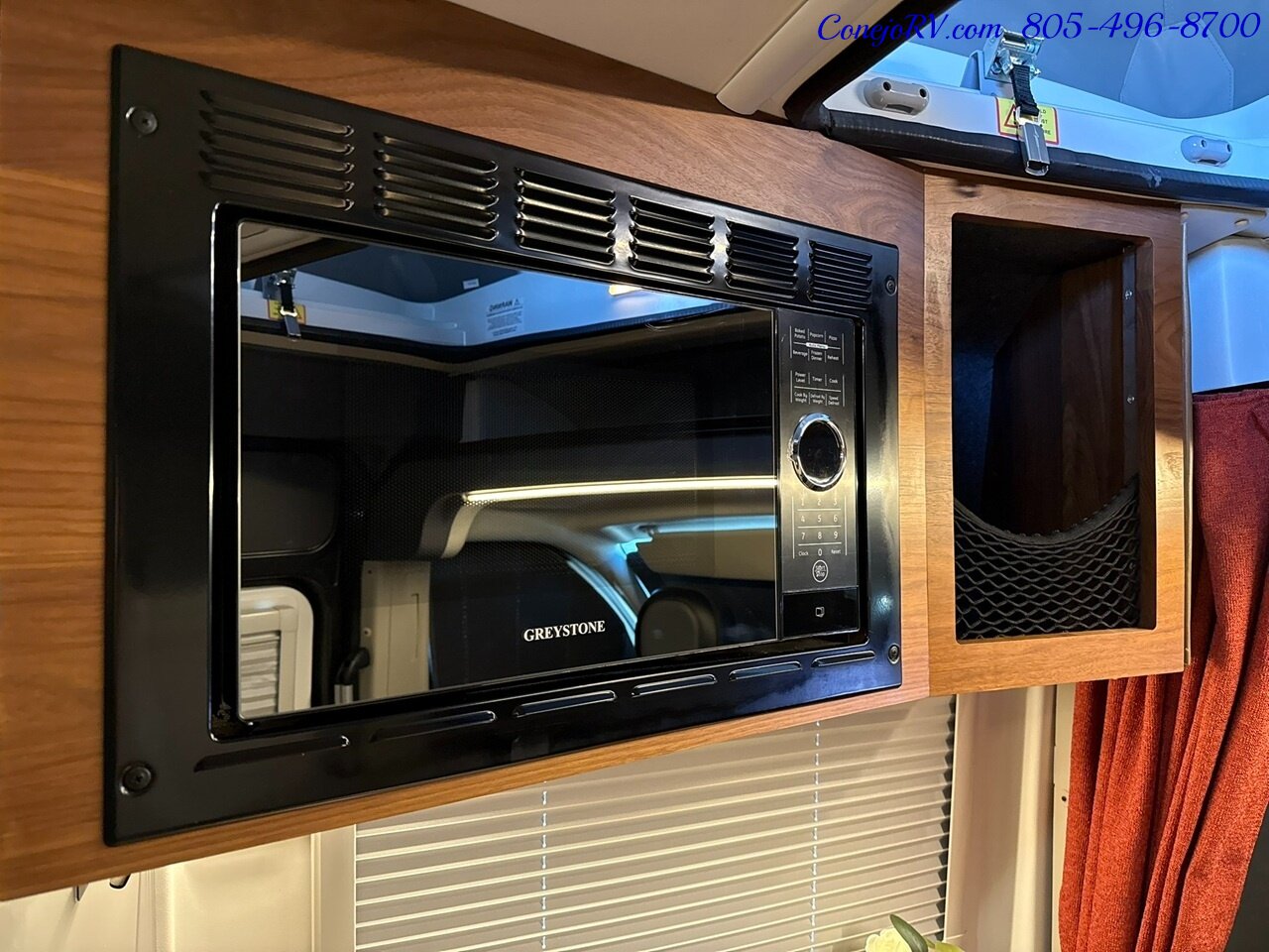 2023 Winnebago ROAM 59RX  Accessibility Power Lift Power Lounge Full Galley - Photo 10 - Thousand Oaks, CA 91360