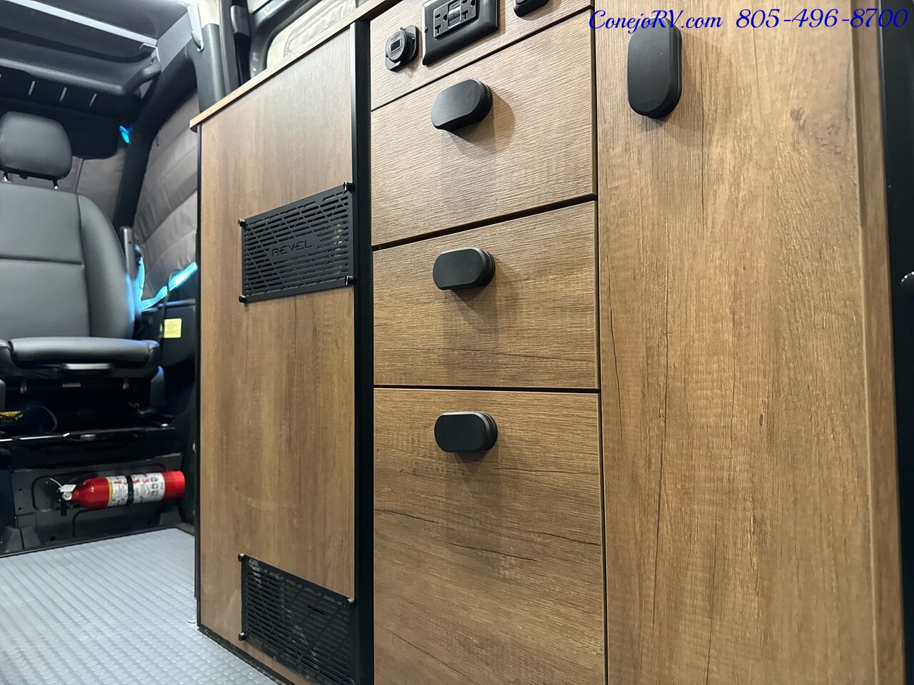 2025 Winnebago Revel 44E AWD Sprinter Mercedes Turbo Diesel, 16.8KWH  Lithionics System **CALL FOR PRICE** - Photo 10 - Thousand Oaks, CA 91360