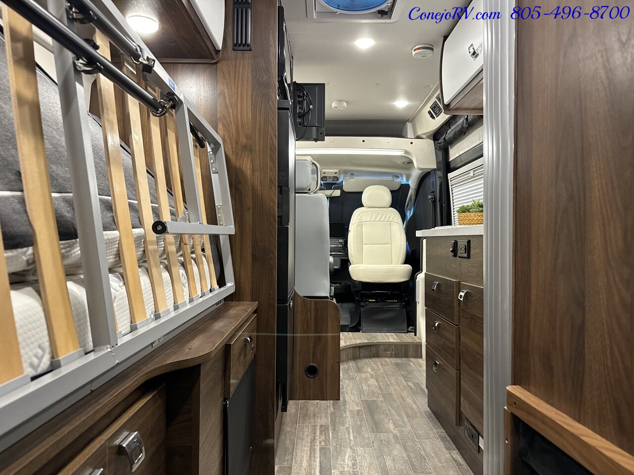 2024 Winnebago Travato 59G Touring Coach Full Galley Murphy Bed   - Photo 28 - Thousand Oaks, CA 91360