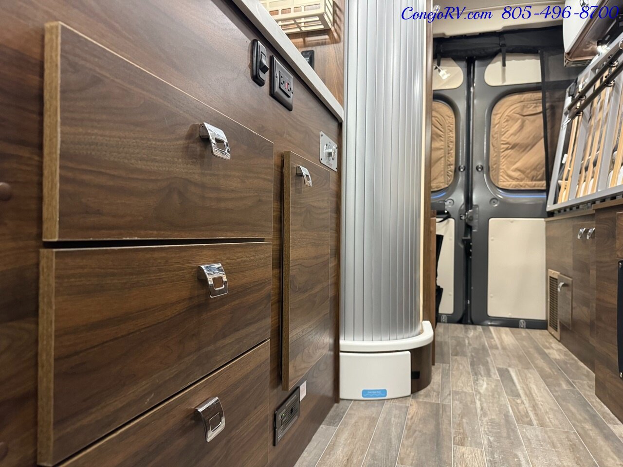 2024 Winnebago Travato 59G Touring Coach Full Galley Murphy Bed   - Photo 16 - Thousand Oaks, CA 91360