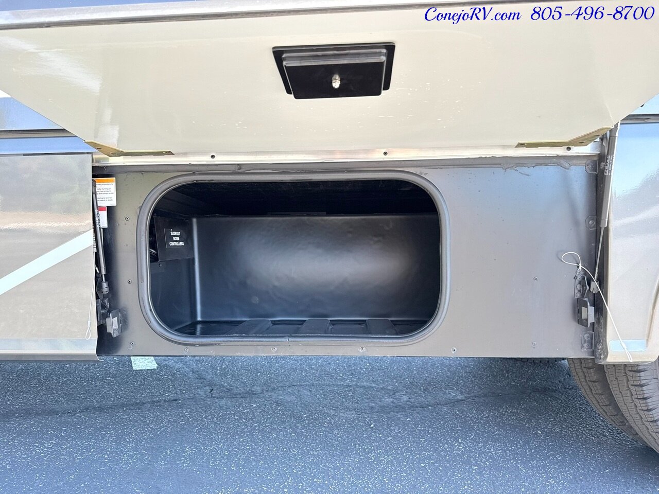 2024 Winnebago Navion 24D Full Wall Slide-Out Mercedes Turbo Diesel Full  Body Paint 4K Miles - Photo 45 - Thousand Oaks, CA 91360