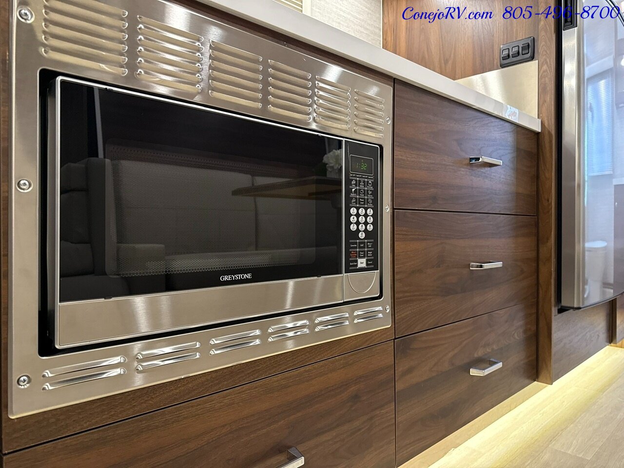 2024 Winnebago Navion 24D Full Wall Slide-Out Mercedes Turbo Diesel Full  Body Paint 4K Miles - Photo 14 - Thousand Oaks, CA 91360