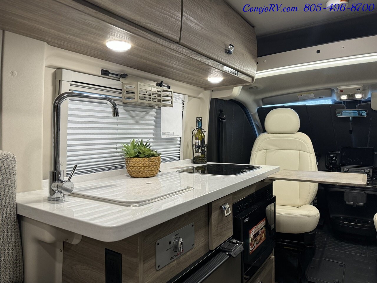 2024 Winnebago Travato 59K Touring Coach 2.8KW Onan Generator   - Photo 13 - Thousand Oaks, CA 91360