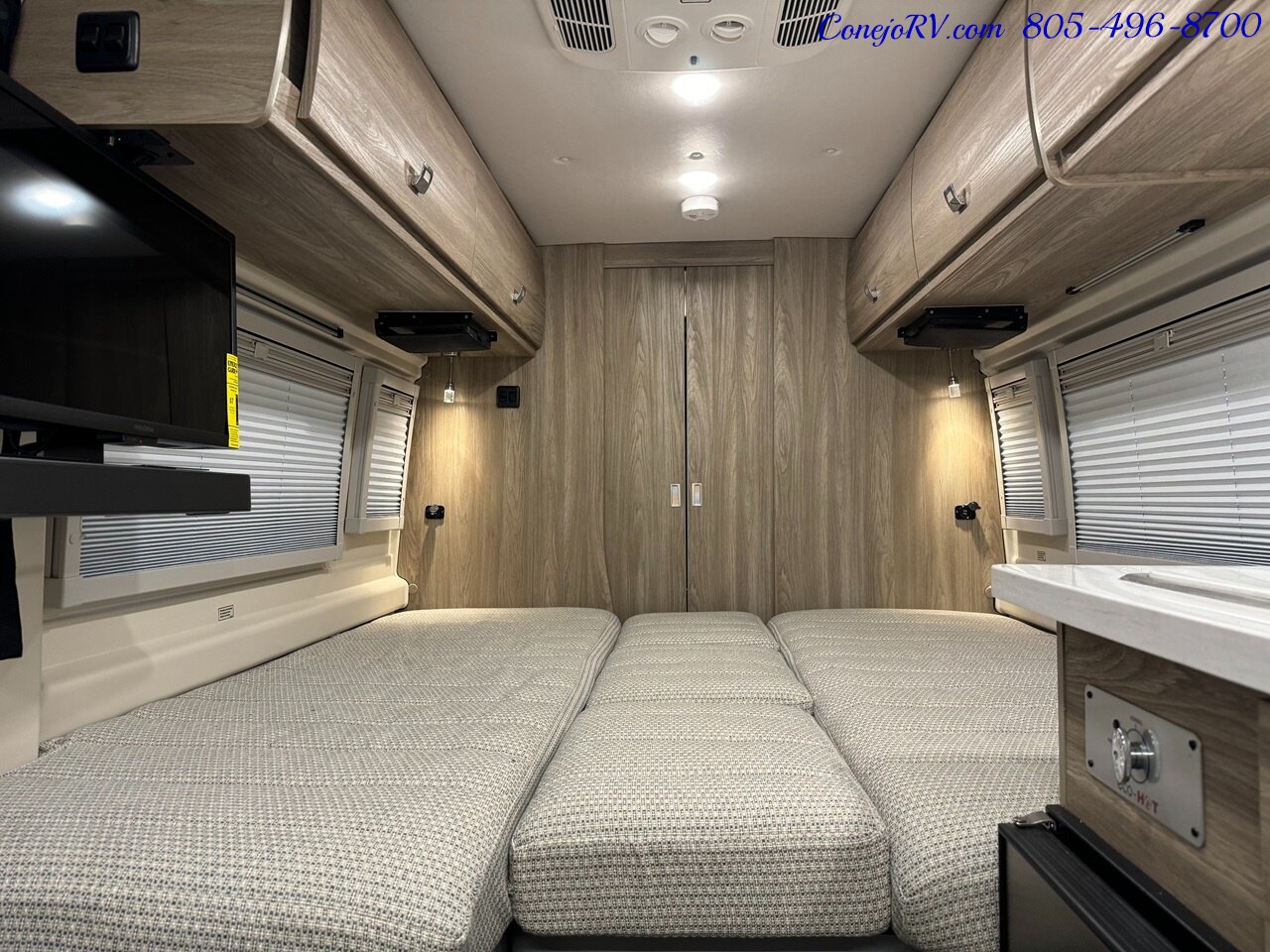 2024 Winnebago Travato 59K Touring Coach 2.8KW Onan Generator   - Photo 21 - Thousand Oaks, CA 91360