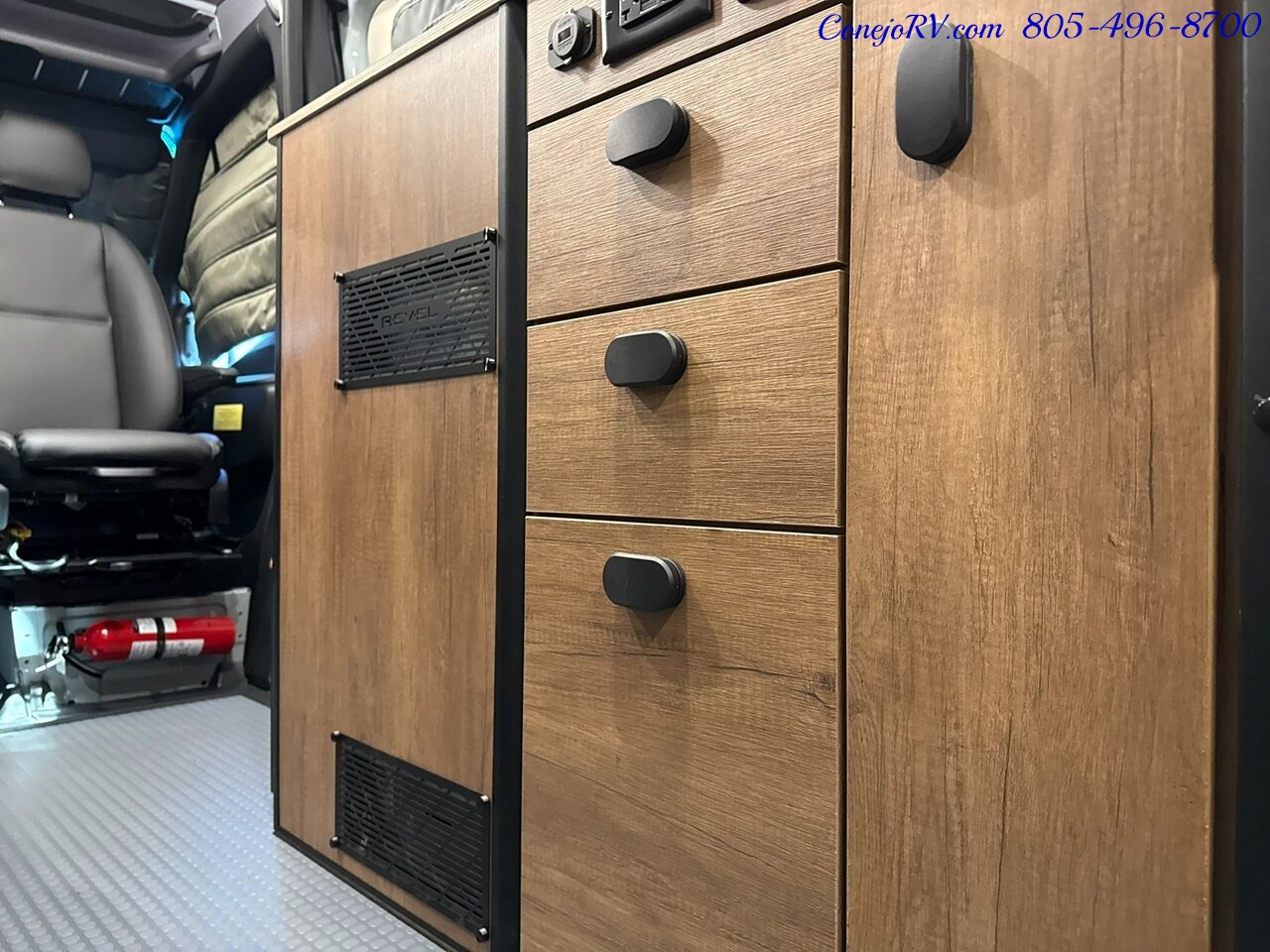 2027 Winnebago Revel 44E AWD Sprinter Mercedes Turbo Diesel 8.4KWH Lithionics System - Photo 15 - Thousand Oaks, CA 91360