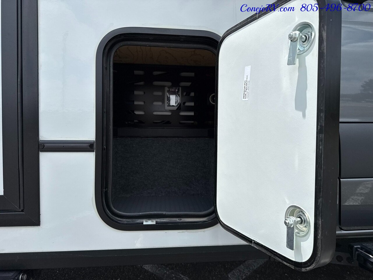 2025 Winnebago Ekko 23B Mercedes AWD 5k Miles - Photo 42 - Thousand Oaks, CA 91360
