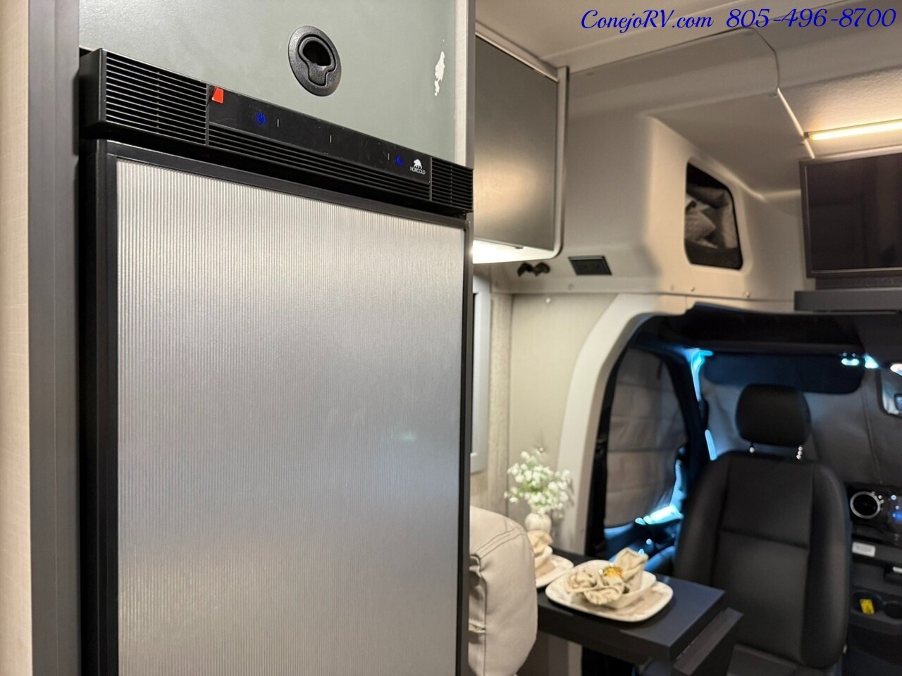 2025 Winnebago Ekko 23B Mercedes AWD 5k Miles - Photo 13 - Thousand Oaks, CA 91360